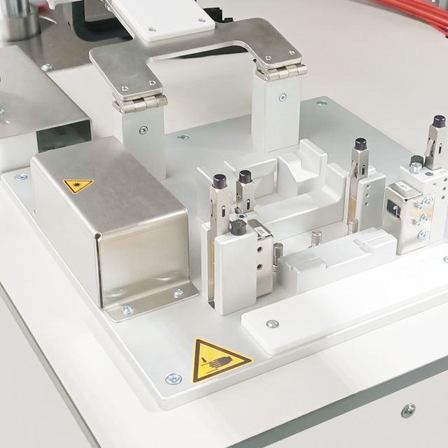Example for a permanently installed assembly fixture