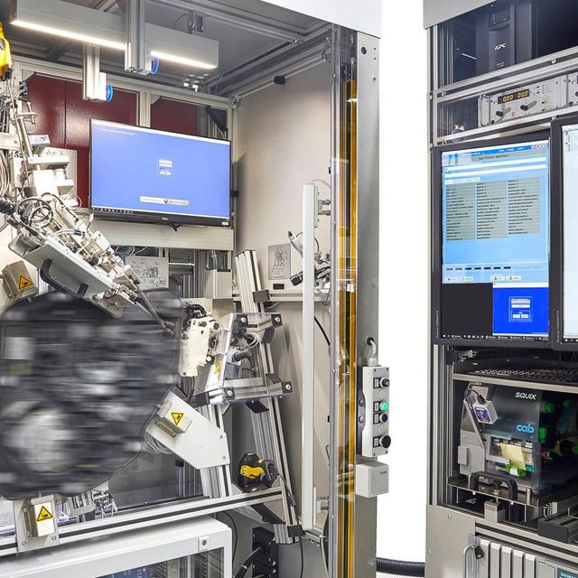 End-of-Line EoL Tester Türsysteme Automotive - Beispiel der Brainware Solutions GmbH Chemnitz